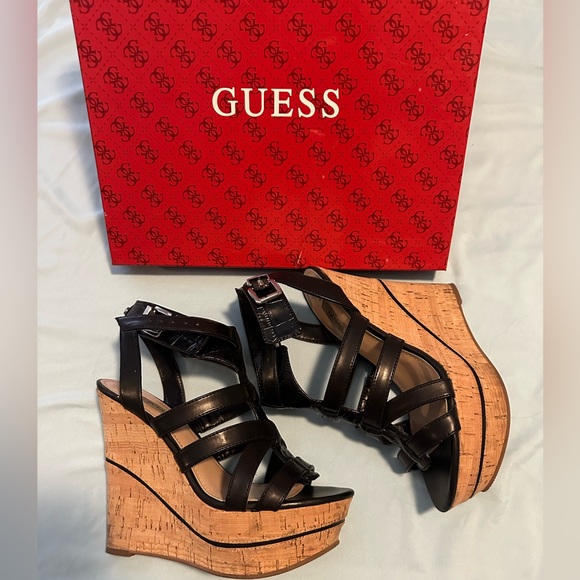 Guess Wedges - Picture 1 of 9